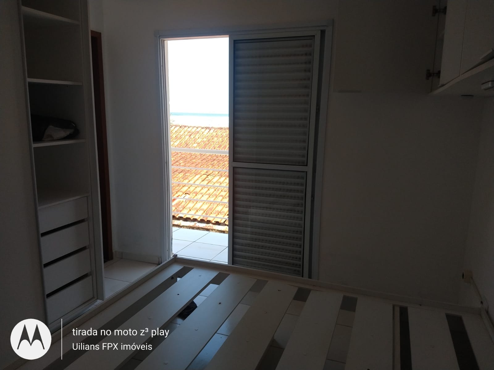 Casa à venda com 2 quartos, 65m² - Foto 2