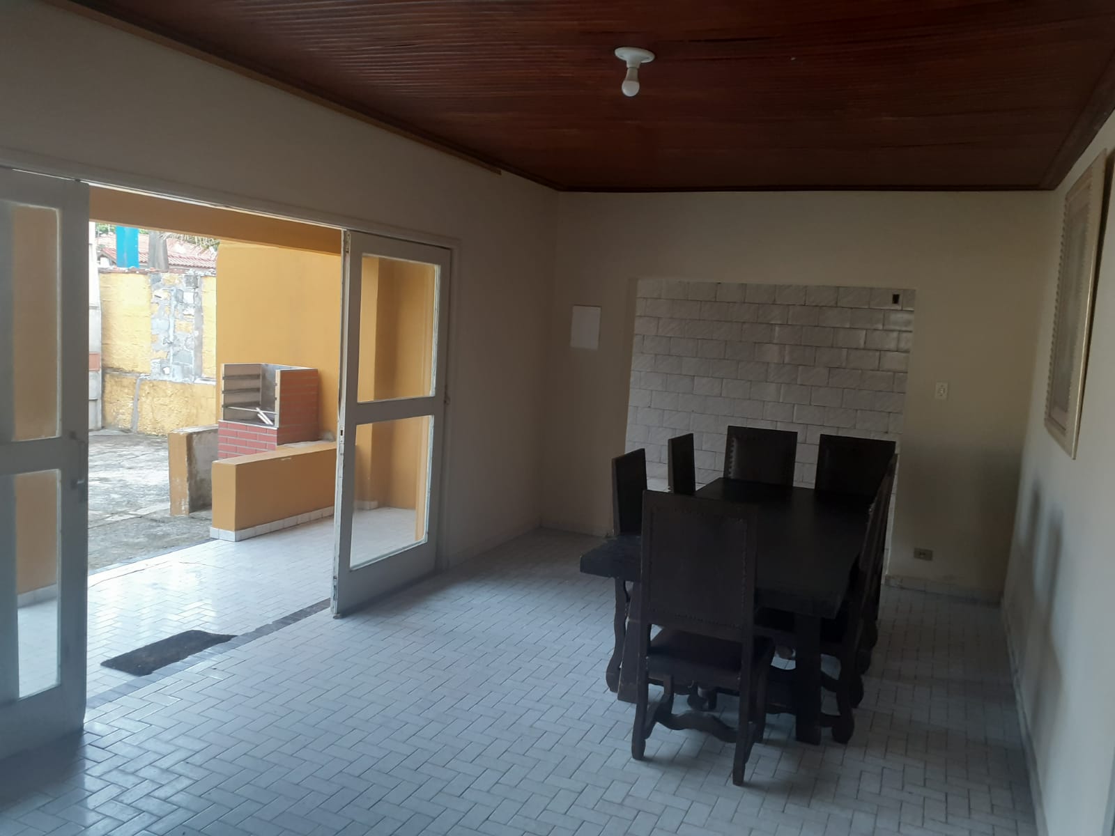 Casa à venda com 3 quartos, 186m² - Foto 2