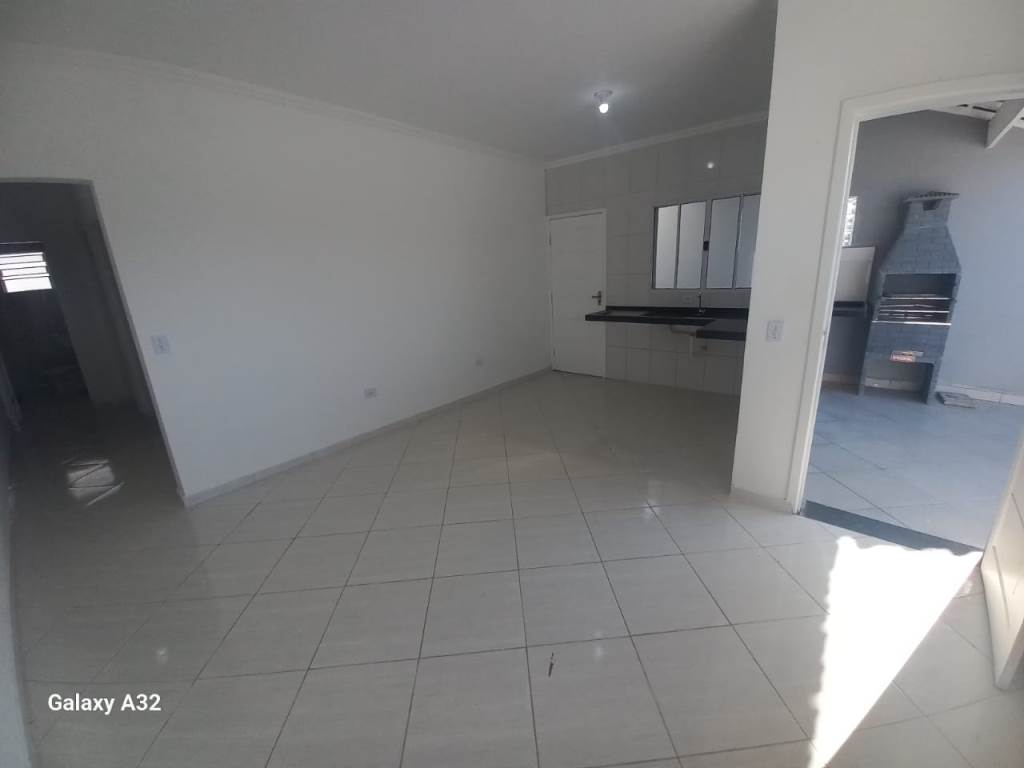 Casa à venda com 2 quartos, 55m² - Foto 16