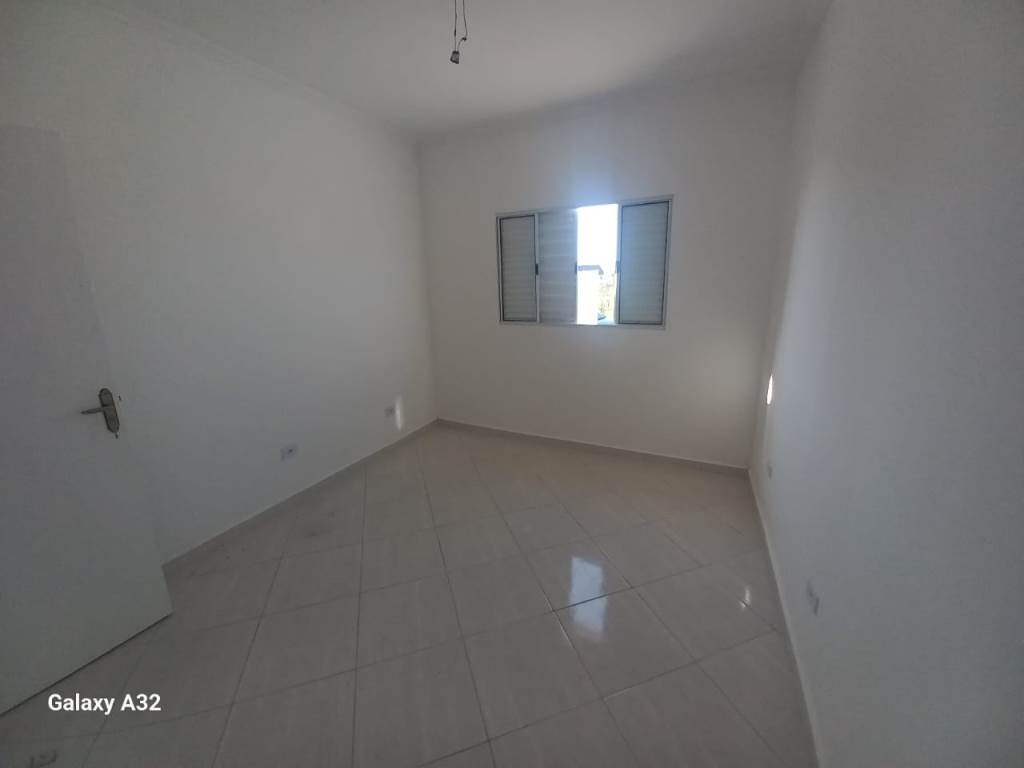 Casa à venda com 2 quartos, 55m² - Foto 13