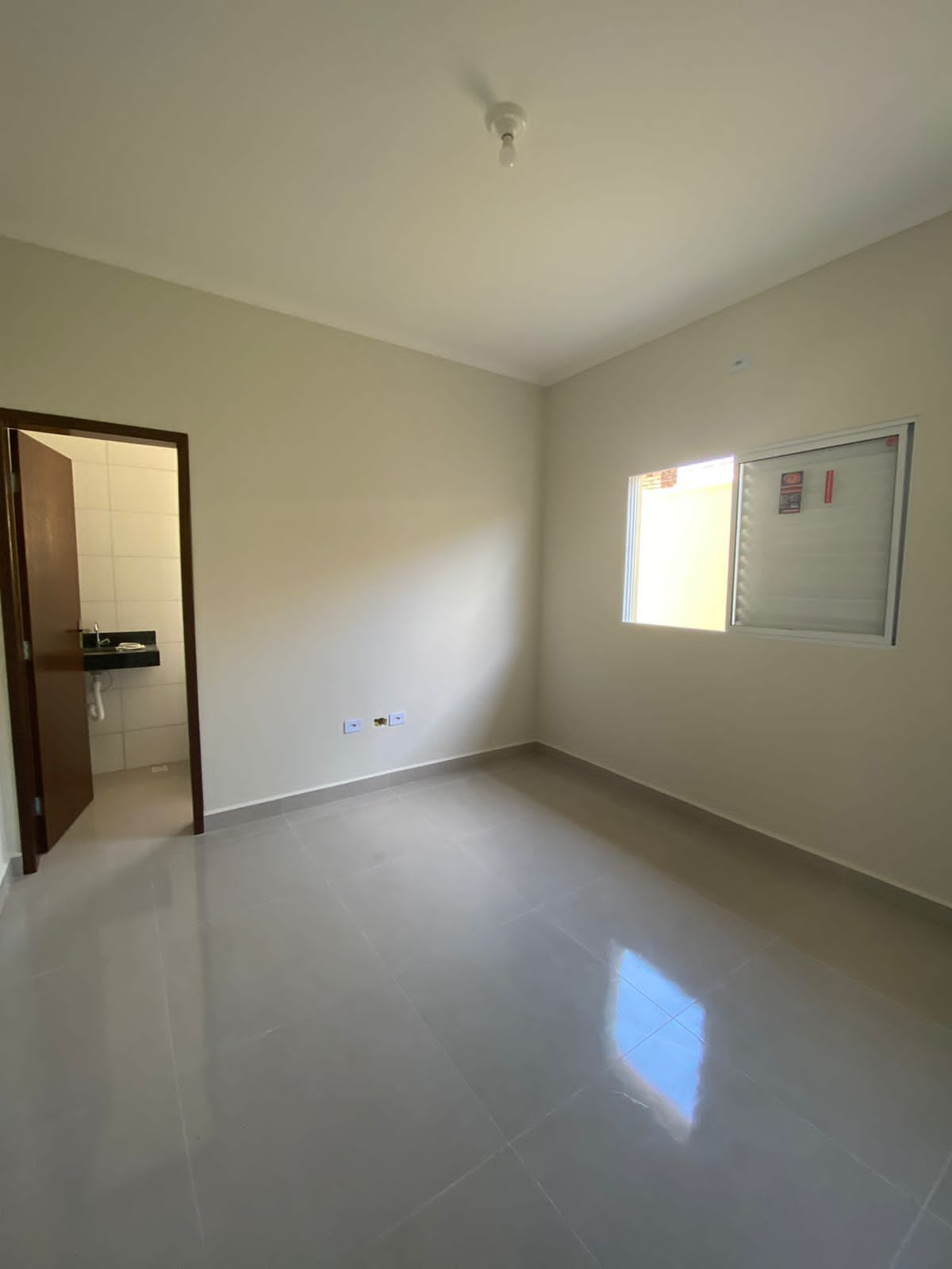 Casa à venda com 2 quartos, 49m² - Foto 9