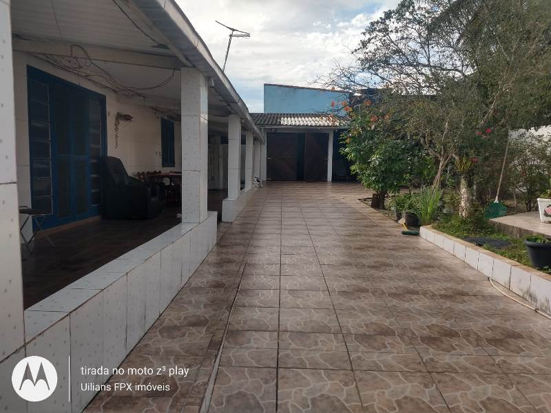 Casa à venda com 4 quartos, 200m² - Foto 3