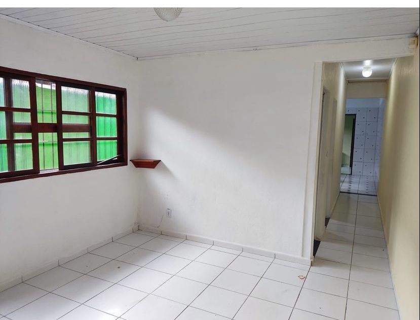 Casa à venda com 2 quartos, 100m² - Foto 3