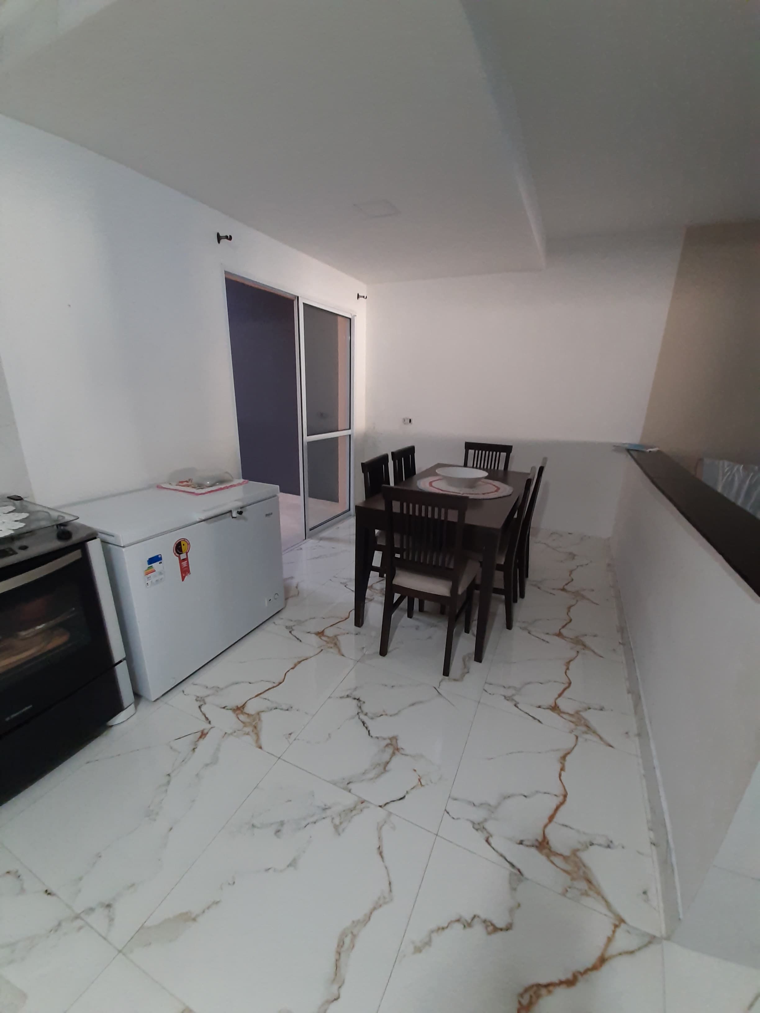 Casa à venda com 6 quartos, 293m² - Foto 4