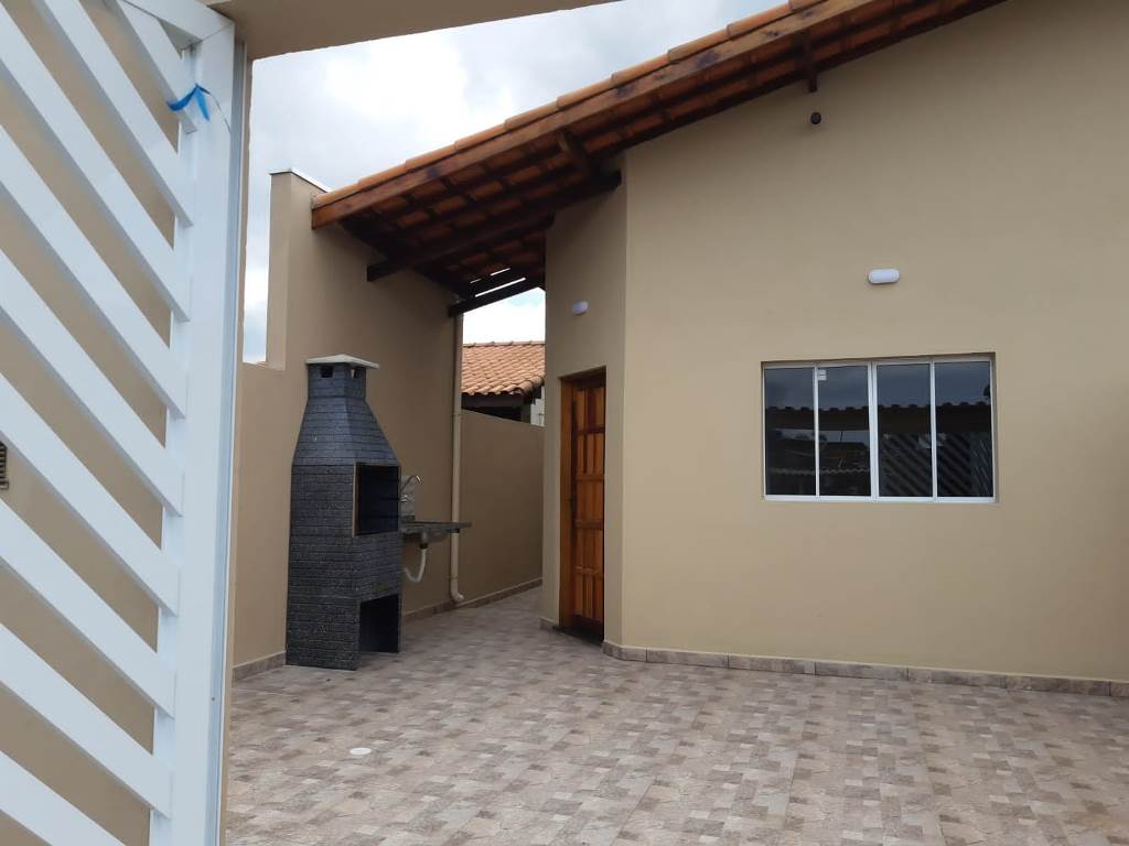 Casa à venda com 2 quartos, 150m² - Foto 1