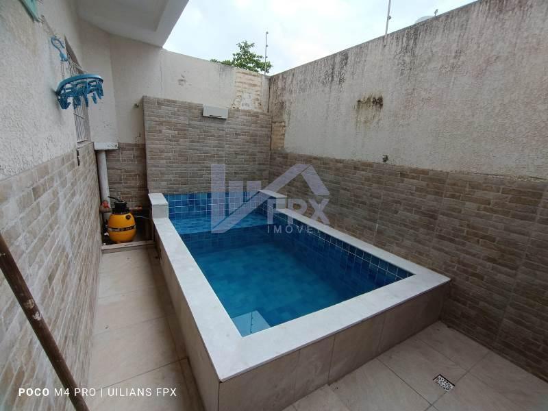 Casa à venda com 2 quartos, 84m² - Foto 1