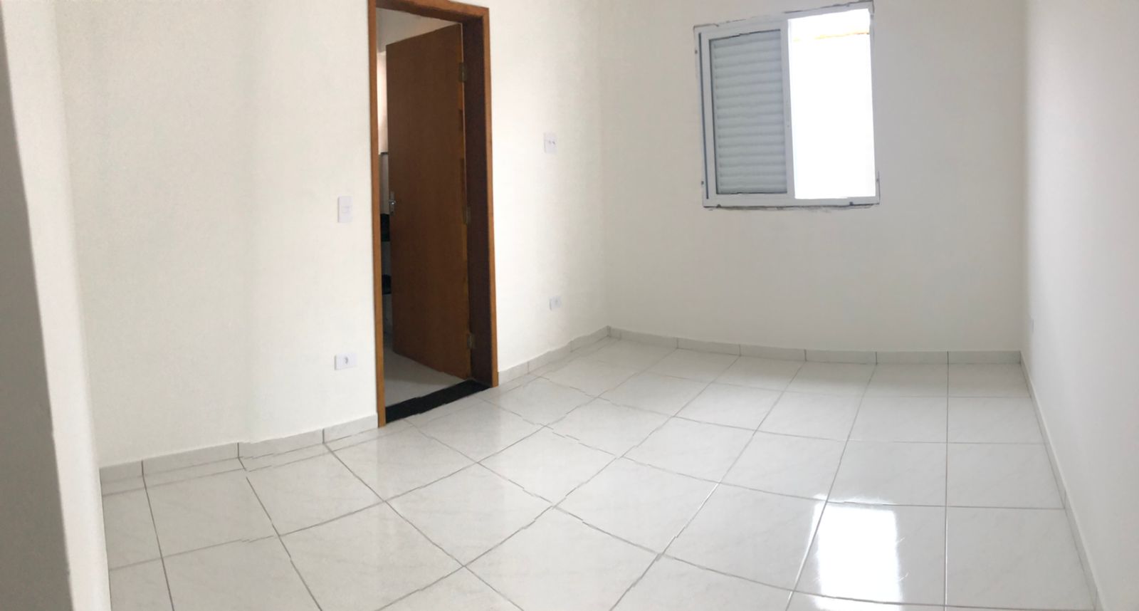 Casa à venda com 2 quartos, 75m² - Foto 11