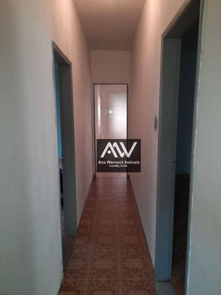 Casa à venda com 3 quartos, 140m² - Foto 2