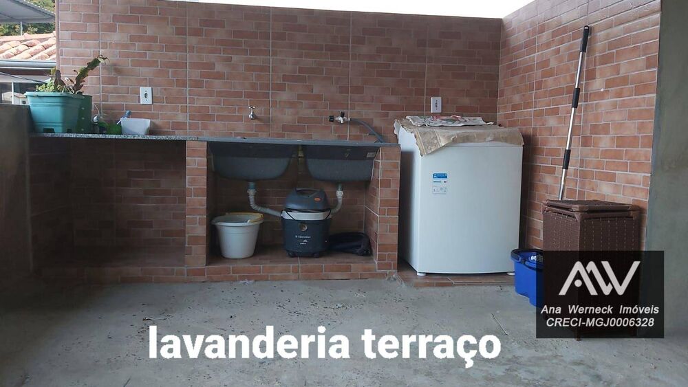 Casa à venda com 3 quartos, 70m² - Foto 8
