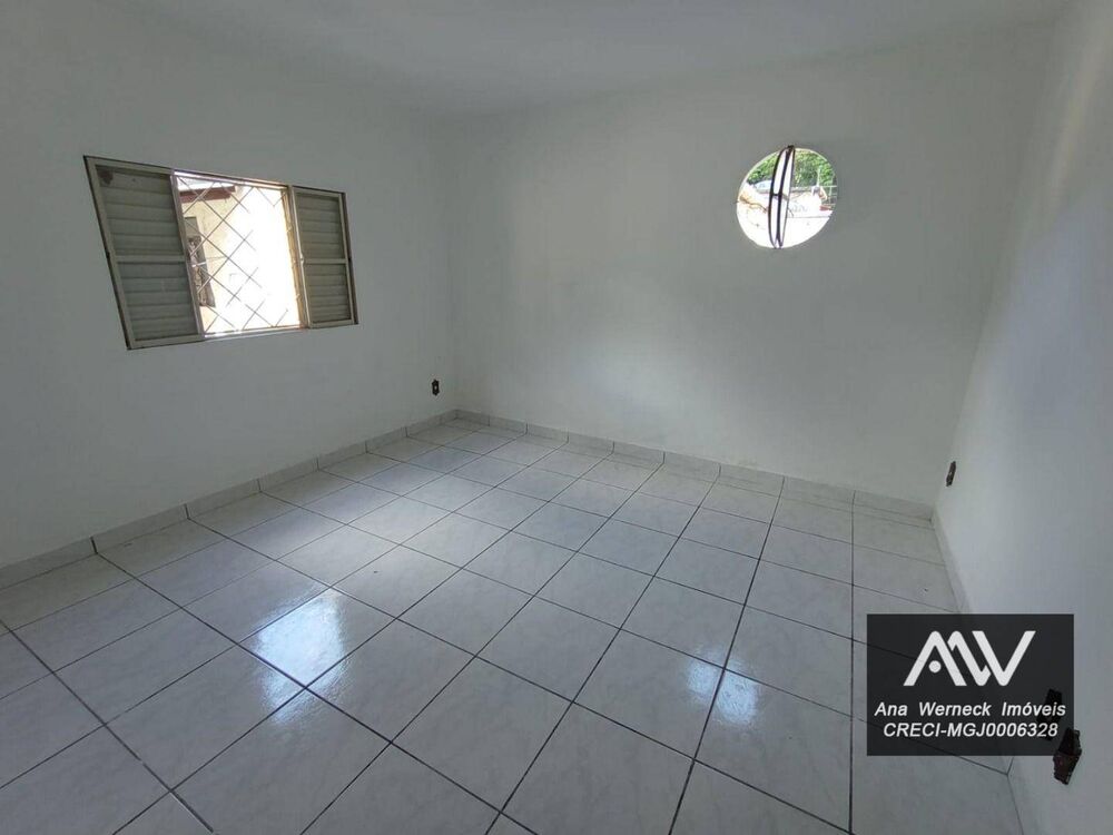Casa à venda com 1 quarto, 90m² - Foto 4