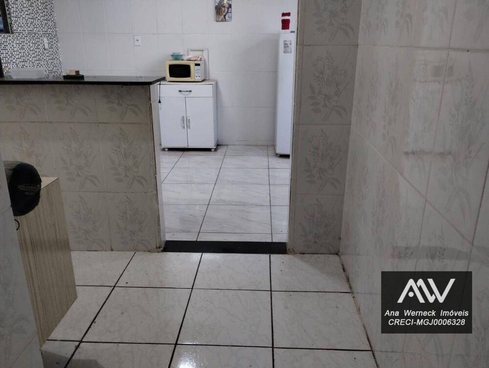 Casa à venda com 2 quartos, 80m² - Foto 10