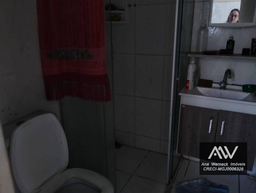 Casa à venda com 2 quartos, 80m² - Foto 8