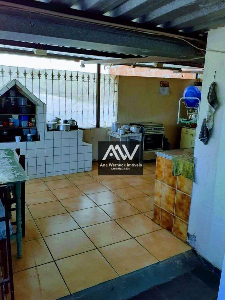 Casa à venda com 4 quartos, 230m² - Foto 5