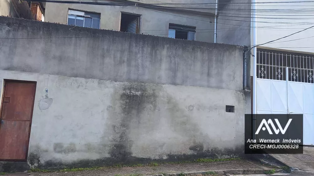 Casa de Condomínio à venda com 4 quartos, 150m² - Foto 1