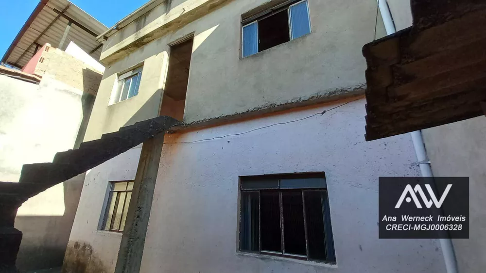 Casa de Condomínio à venda com 4 quartos, 150m² - Foto 2