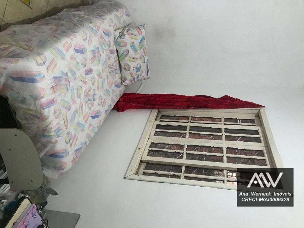 Casa à venda com 5 quartos, 300m² - Foto 30