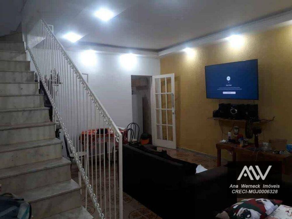 Casa à venda com 3 quartos, 200m² - Foto 3