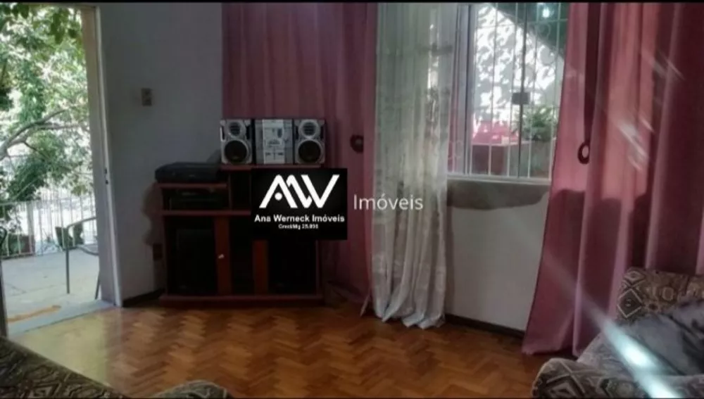 Casa à venda com 3 quartos, 340m² - Foto 3