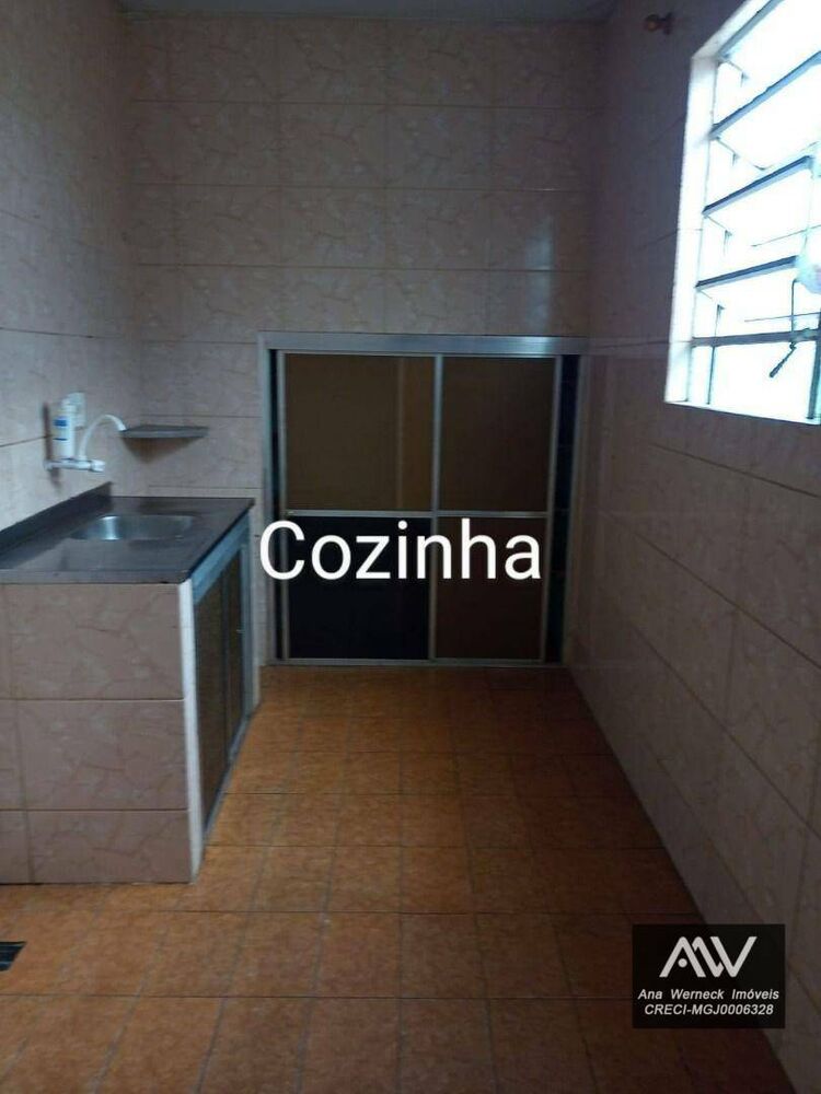 Casa de Condomínio à venda com 5 quartos, 210m² - Foto 4