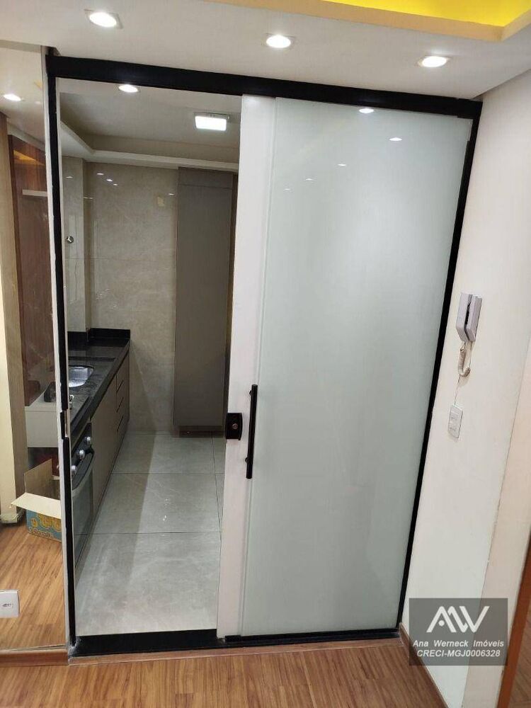 Apartamento à venda com 2 quartos, 45m² - Foto 2