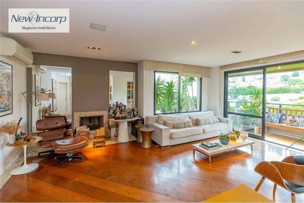 Apartamento, 3 quartos, 205 m² - Foto 1