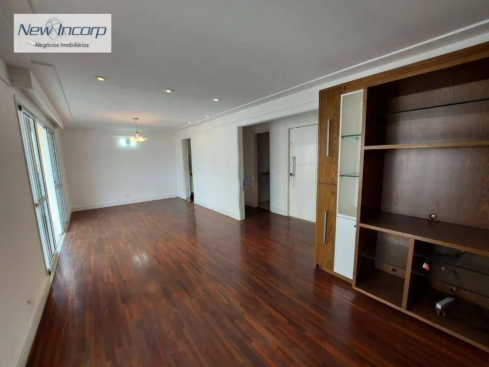 Apartamento, 3 quartos, 136 m² - Foto 1