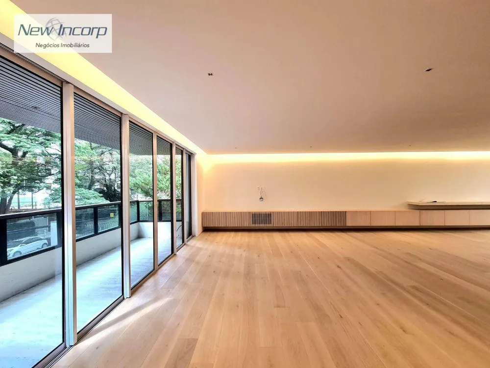 Apartamento, 3 quartos, 211 m² - Foto 2