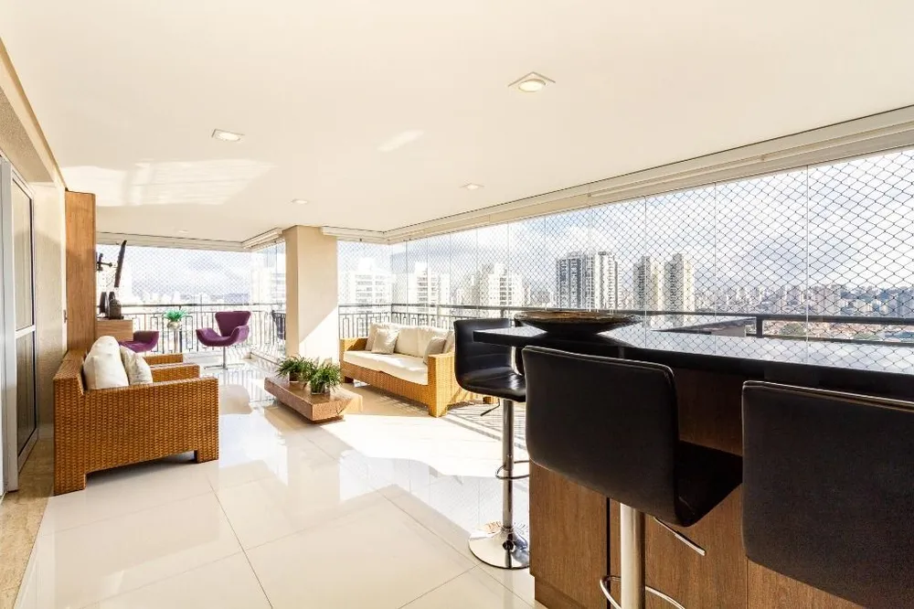 Apartamento, 3 quartos, 215 m² - Foto 1