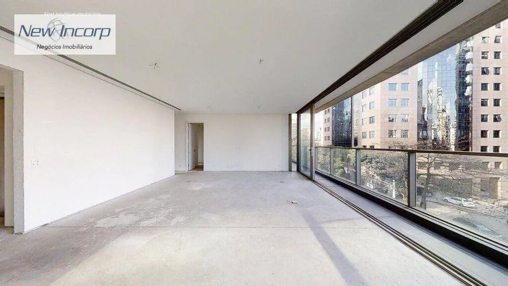 Apartamento, 3 quartos, 244 m² - Foto 1