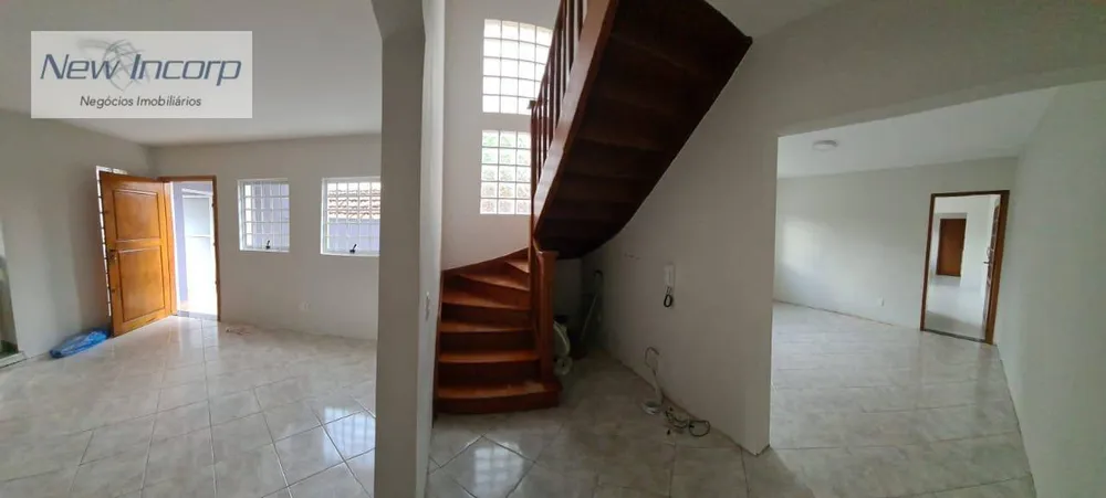 Casa, 4 quartos, 200 m² - Foto 2