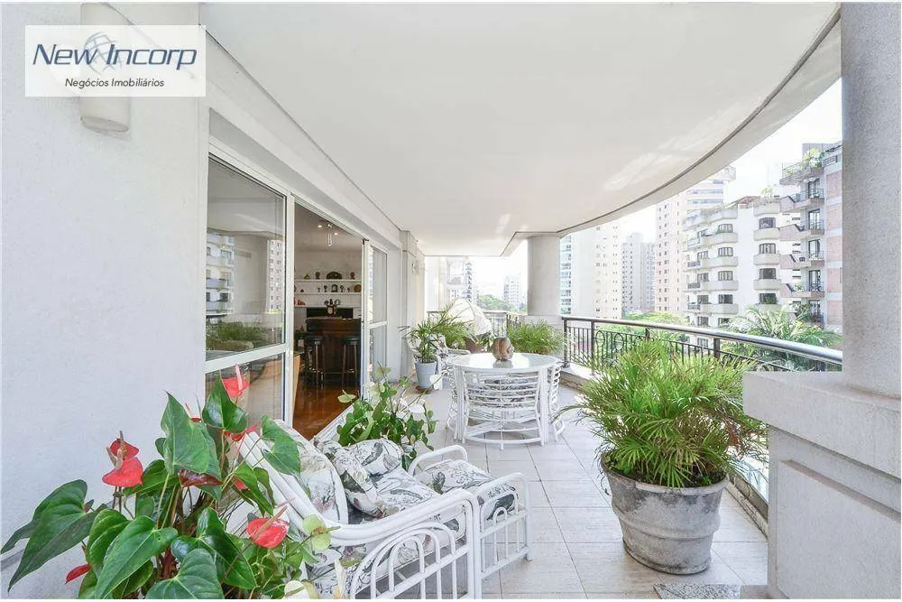 Apartamento, 3 quartos, 308 m² - Foto 1