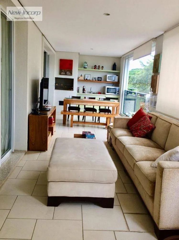 Apartamento, 4 quartos, 216 m² - Foto 4