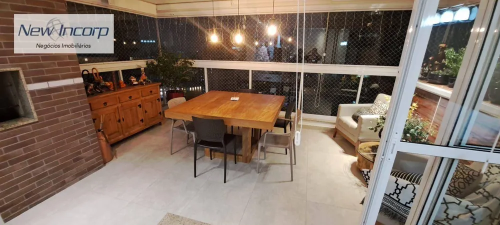 Apartamento, 3 quartos, 140 m² - Foto 1