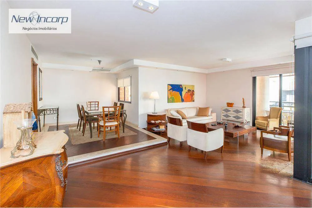 Apartamento, 3 quartos, 222 m² - Foto 1