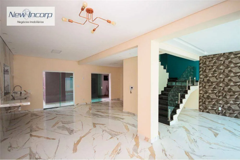 Sobrado, 5 quartos, 240 m² - Foto 3