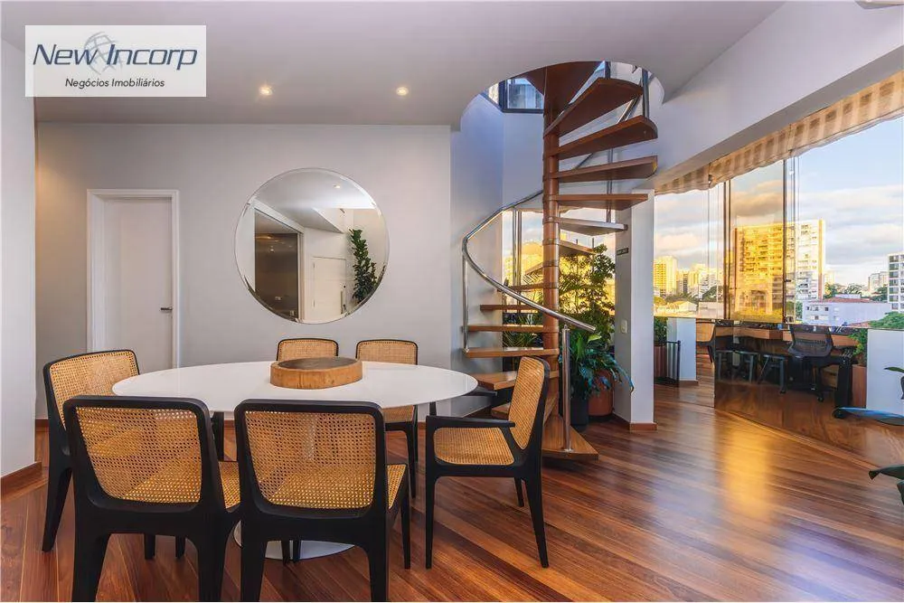 Cobertura, 3 quartos, 229 m² - Foto 4