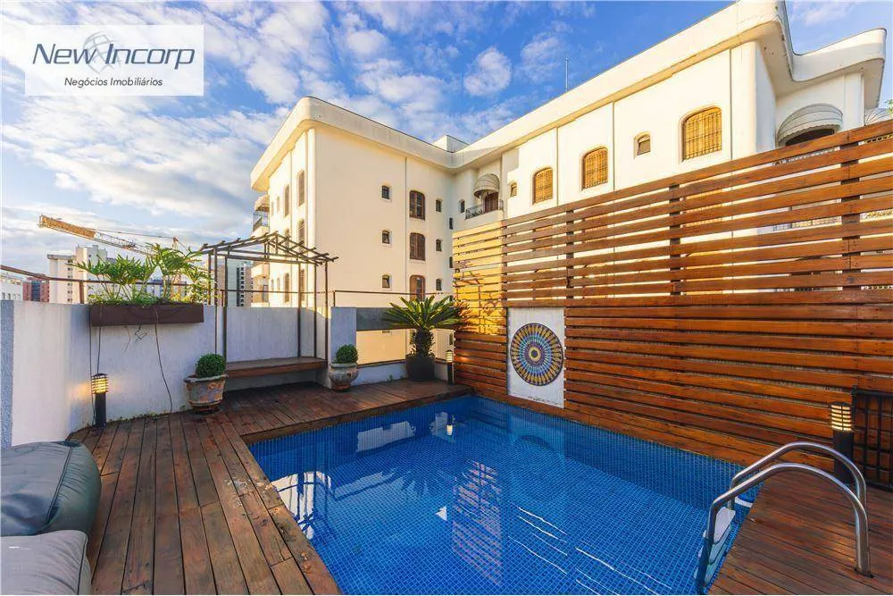 Cobertura, 3 quartos, 229 m² - Foto 1