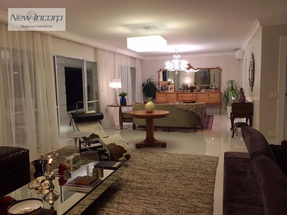 Apartamento, 4 quartos, 334 m² - Foto 1