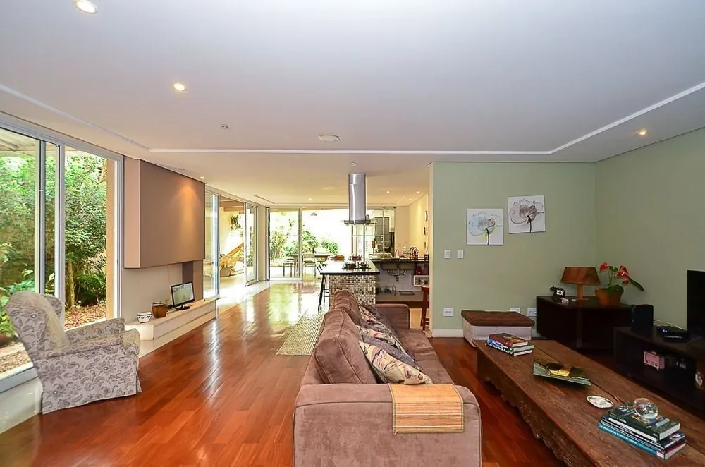Sobrado, 3 quartos, 435 m² - Foto 1