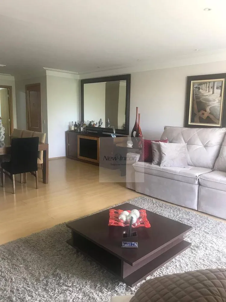 Apartamento, 3 quartos, 140 m² - Foto 2