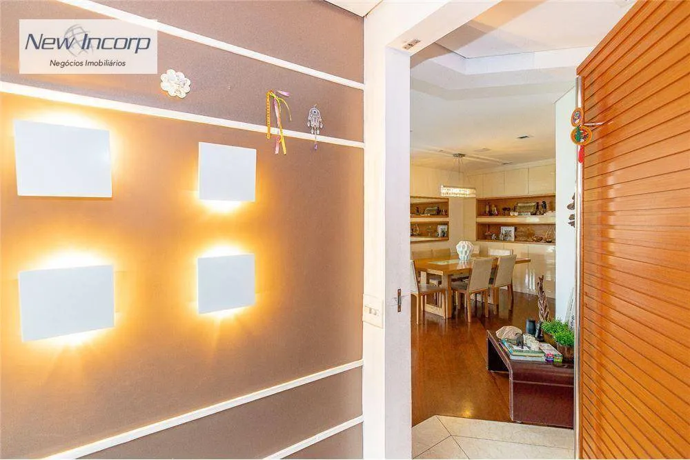 Apartamento, 3 quartos, 205 m² - Foto 1