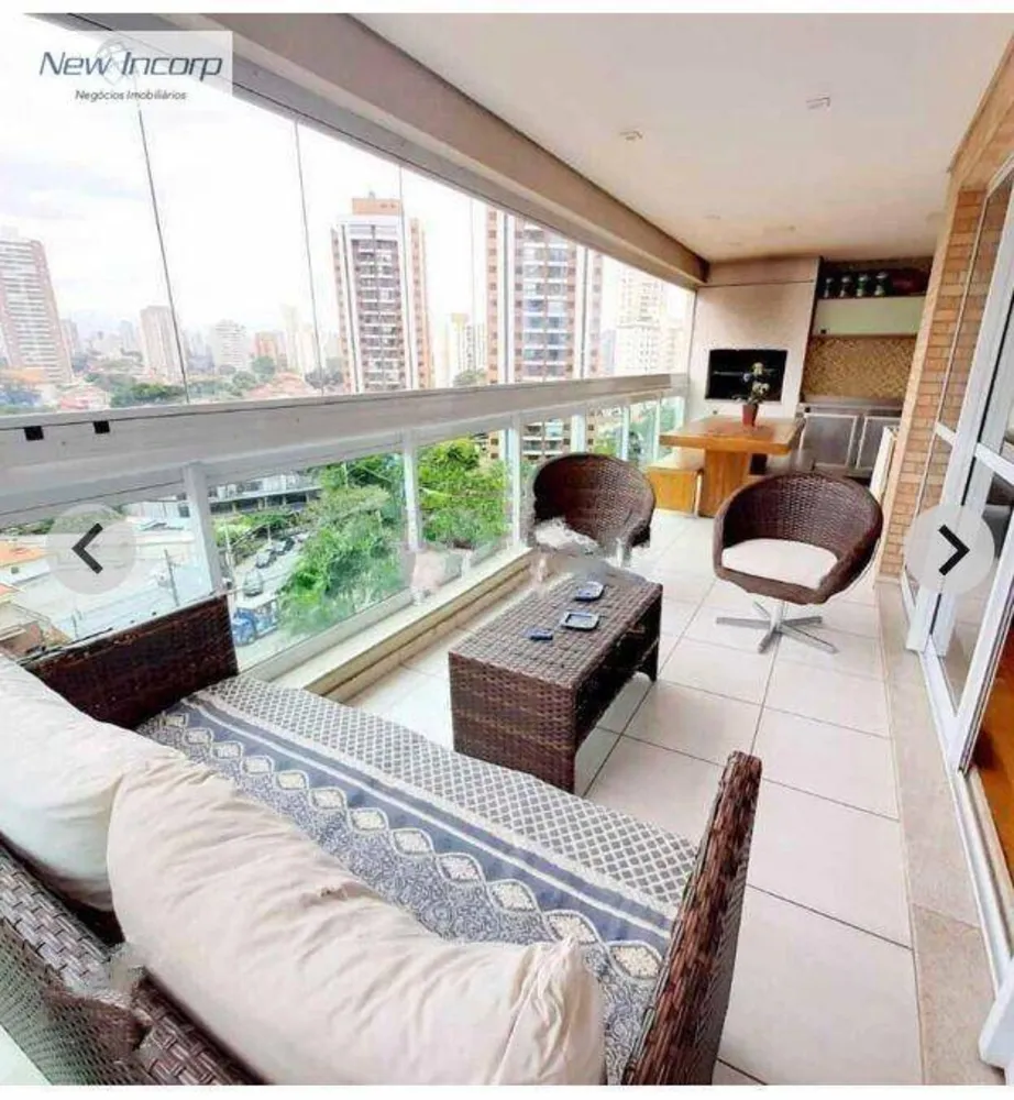 Apartamento, 3 quartos, 240 m² - Foto 1