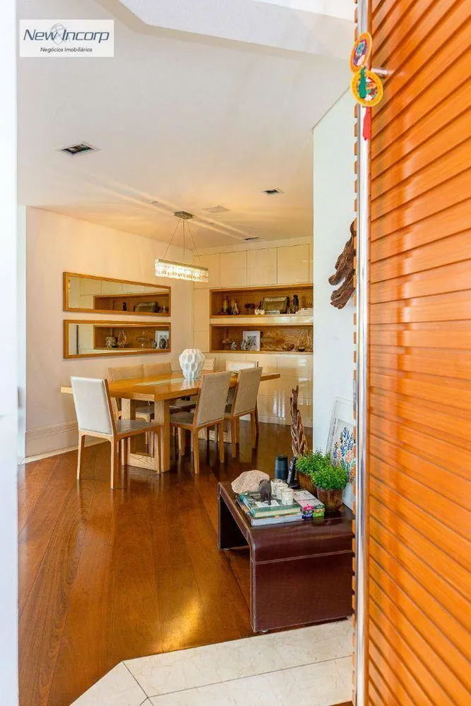 Apartamento, 3 quartos, 205 m² - Foto 3