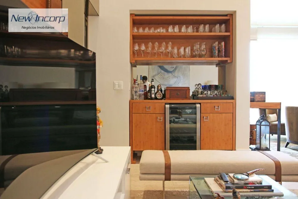 Apartamento, 3 quartos, 192 m² - Foto 4