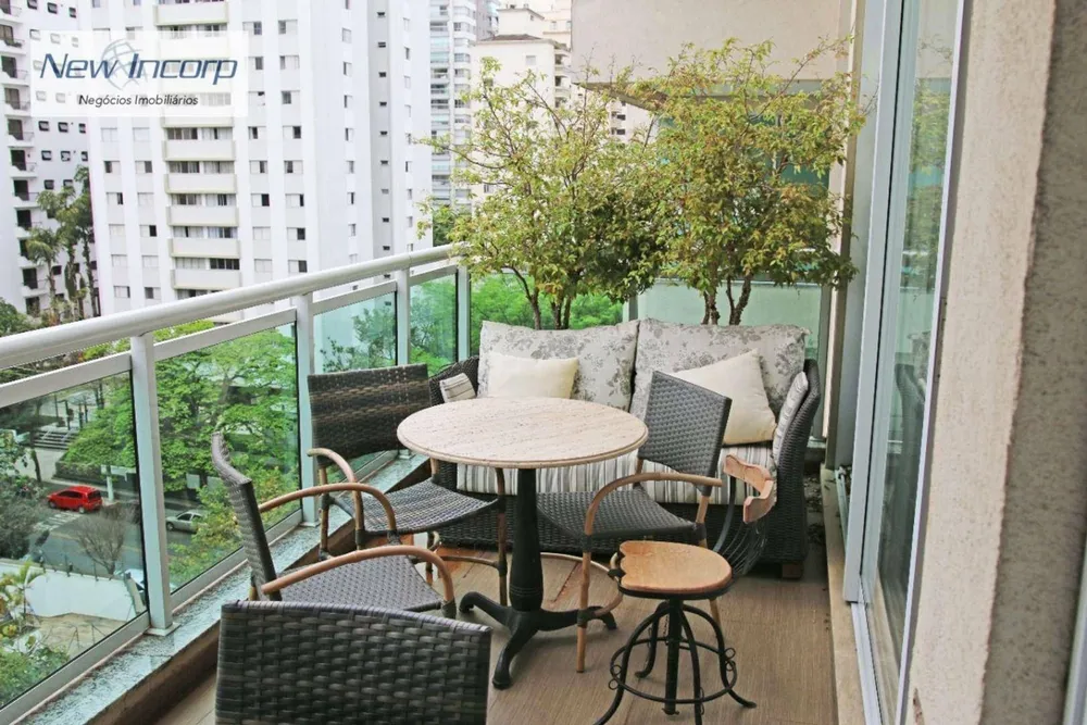 Apartamento, 3 quartos, 192 m² - Foto 1