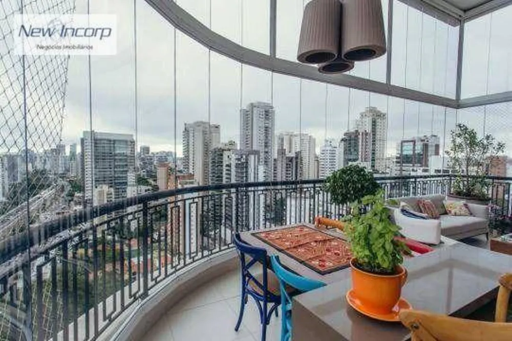 Apartamento, 3 quartos, 225 m² - Foto 2
