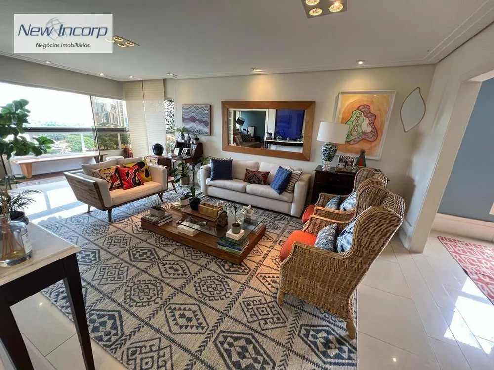 Apartamento, 3 quartos, 222 m² - Foto 2