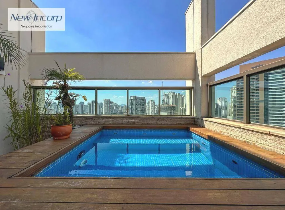 Cobertura, 3 quartos, 240 m² - Foto 2