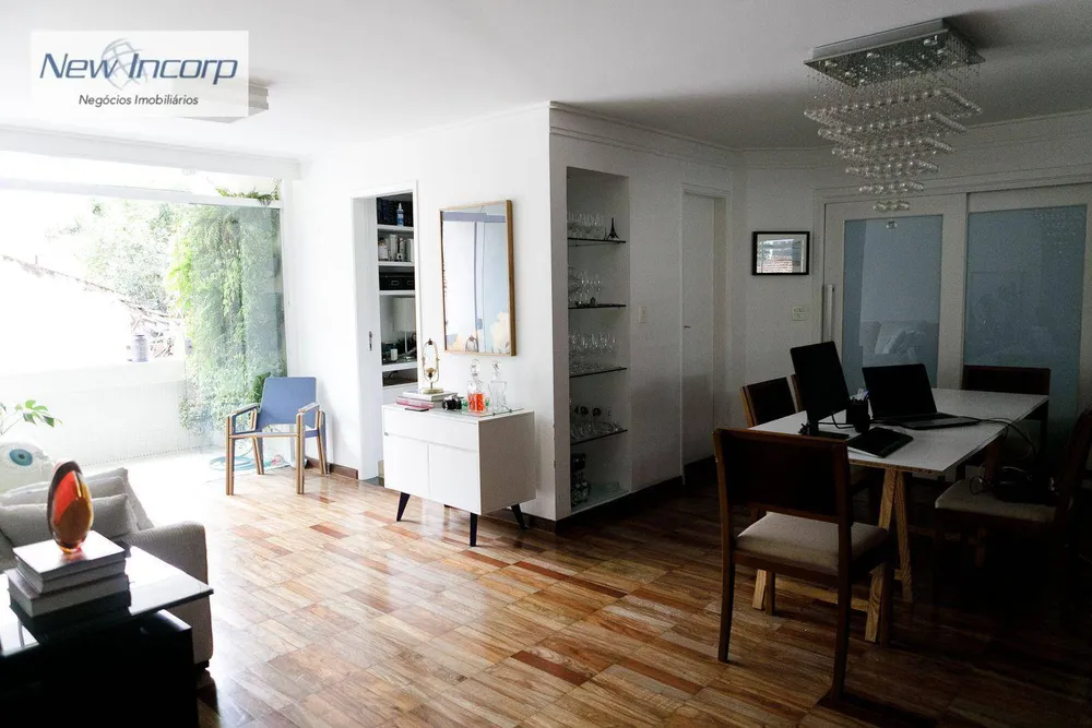 Apartamento, 3 quartos, 130 m² - Foto 1