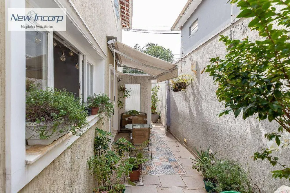 Sobrado, 3 quartos, 197 m² - Foto 1